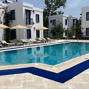 *** Apart Otel Ege Türkiye